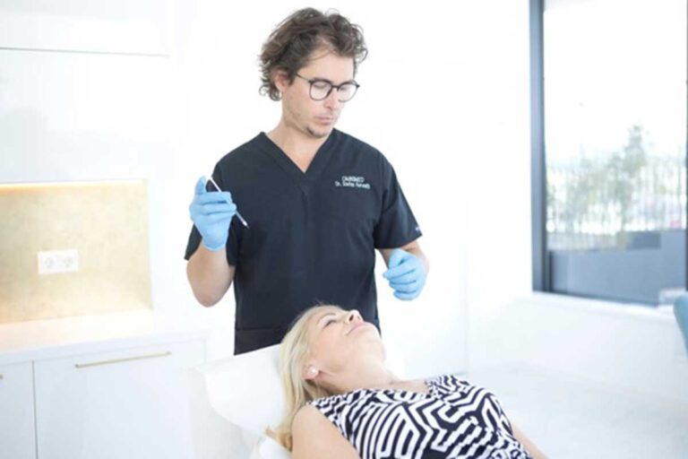 Titelbild zu „Ästhetische Mesotherapie: Der Geheimtipp für strahlende Haut“